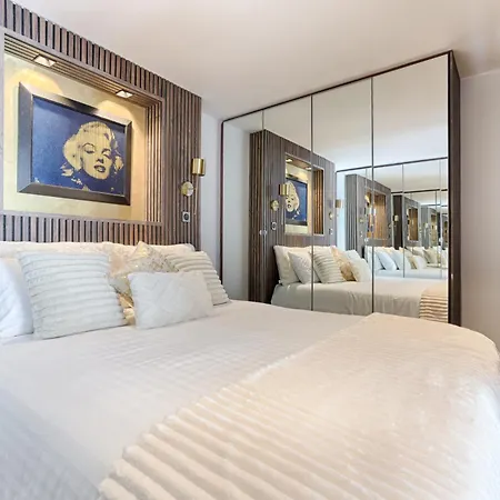 Apartament Duplex A Deux Pas Des Champs Elysee