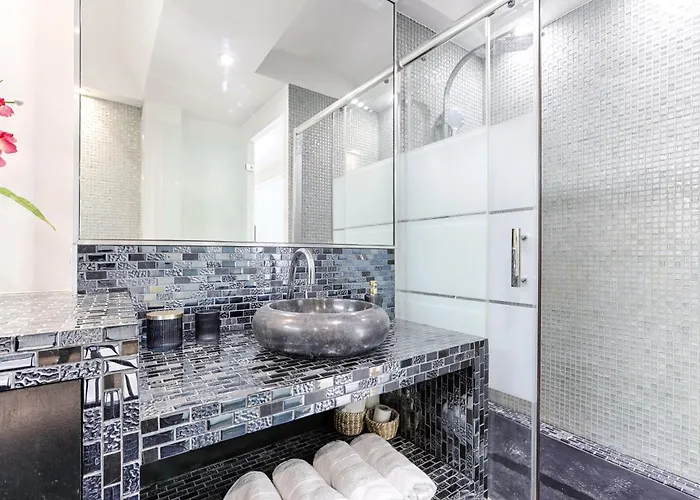 Duplex A Deux Pas Des Champs Elysee Apartament