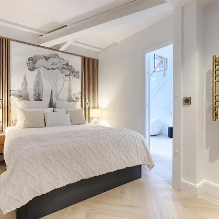 דירה Duplex A Deux Pas Des Champs Elysee פריז