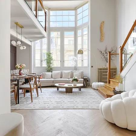 Duplex A Deux Pas Des Champs Elysee